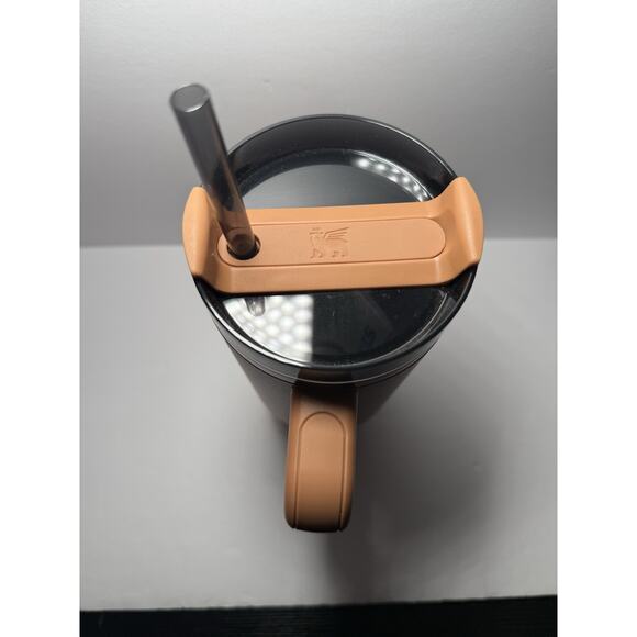 Stanley Camel 40oz Fall Refresh Quencher H2.O Tumbler BNWT - Picture 3 of 7